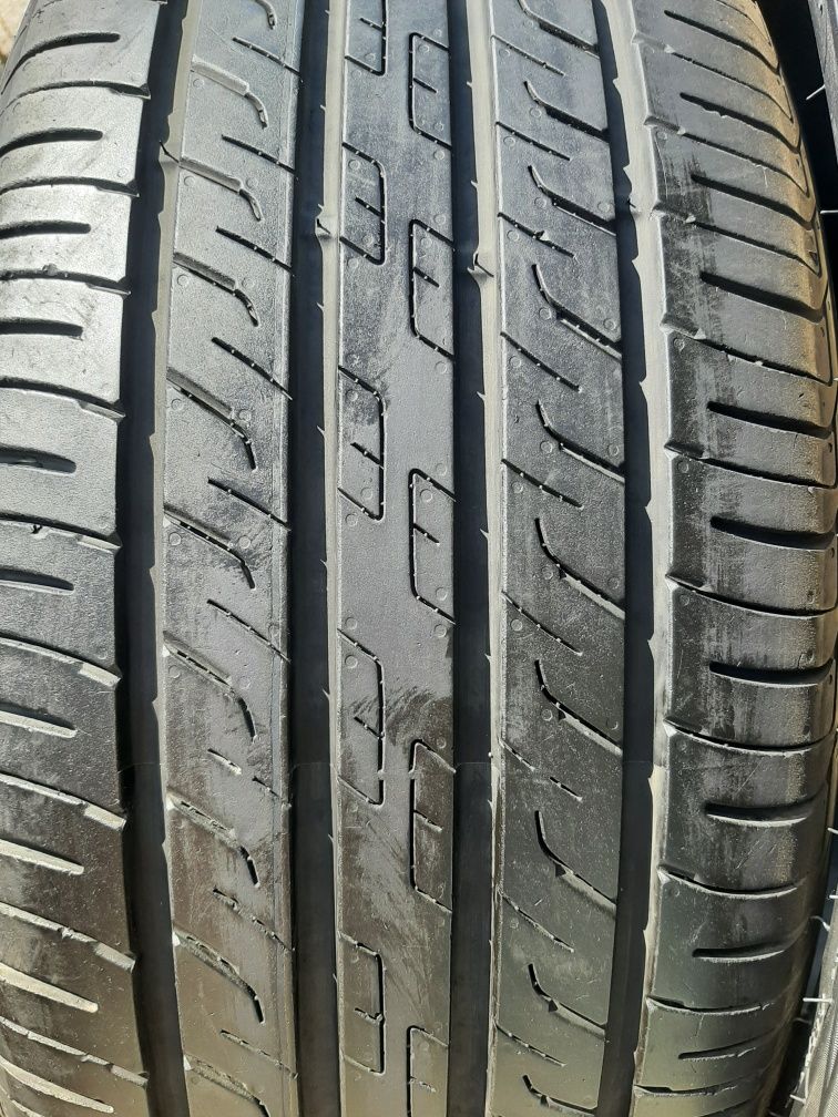 Продам шины 235/50/19 новые