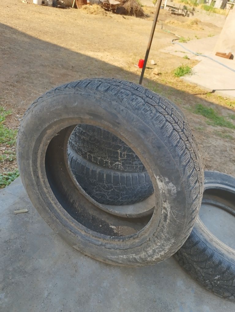 205/55R/16 зимний балон 3шт +1 басқа шина