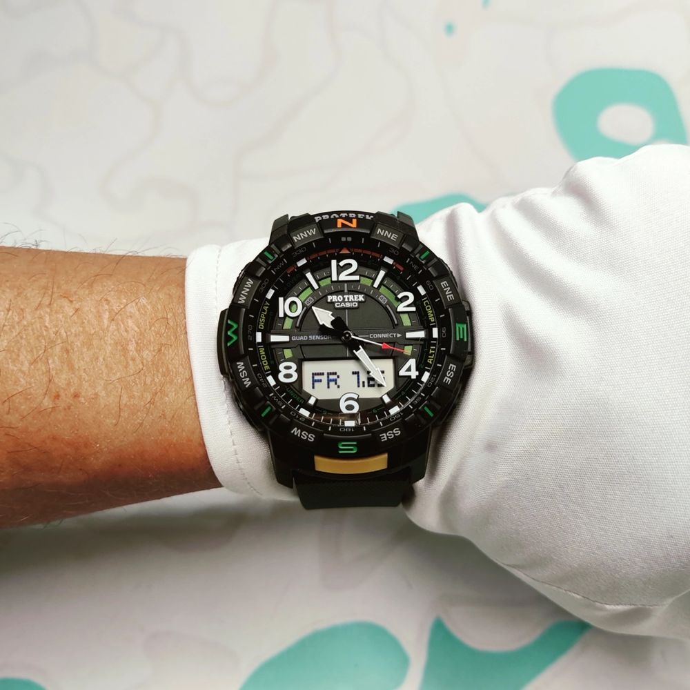 Наручные часы Casio Pro Trek блютус PRT-B50-1E