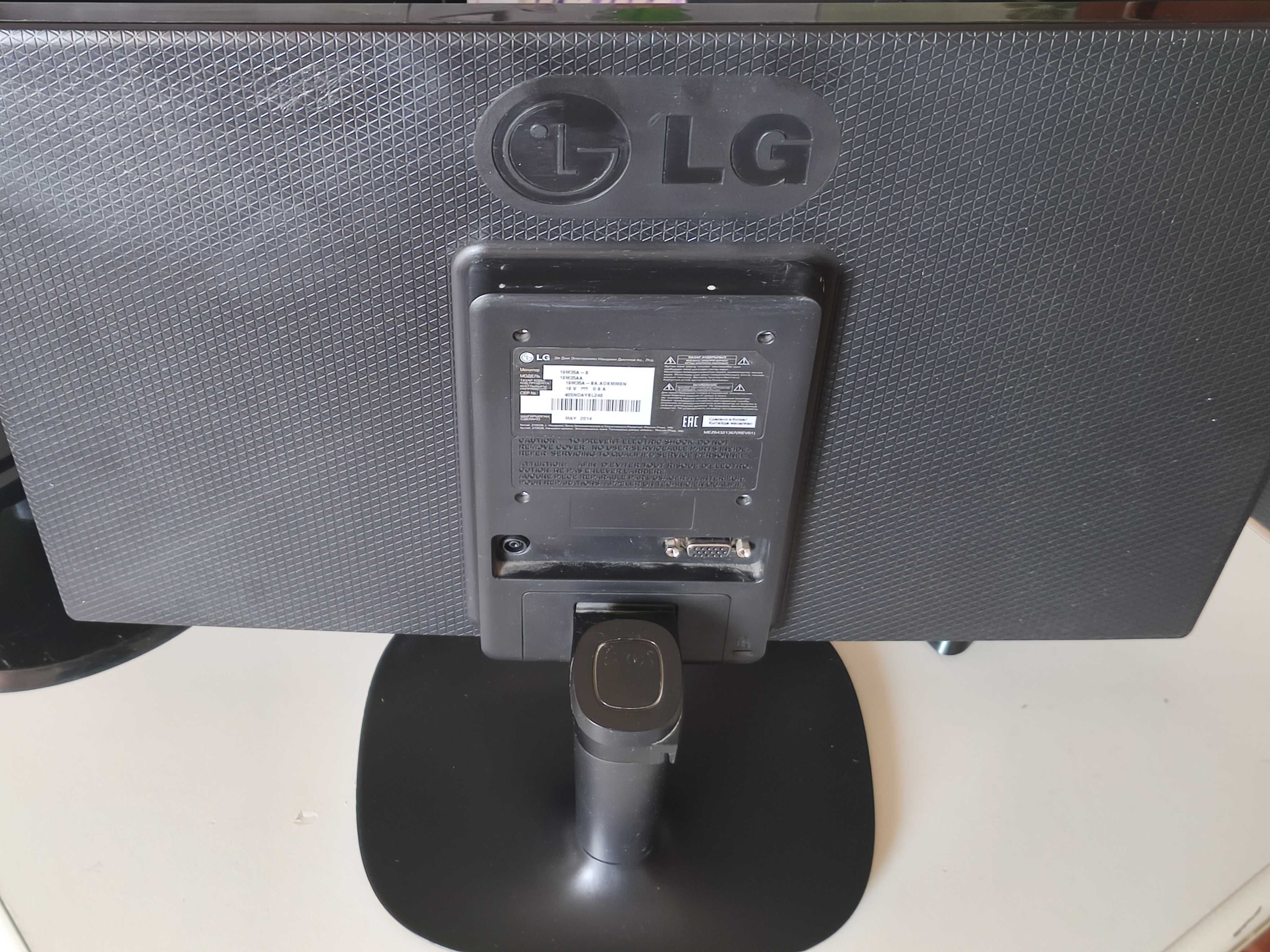 Монитор LG 18.5" 19M35A LED