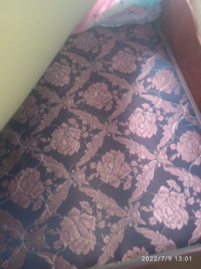 Продам 2хспальную кровать