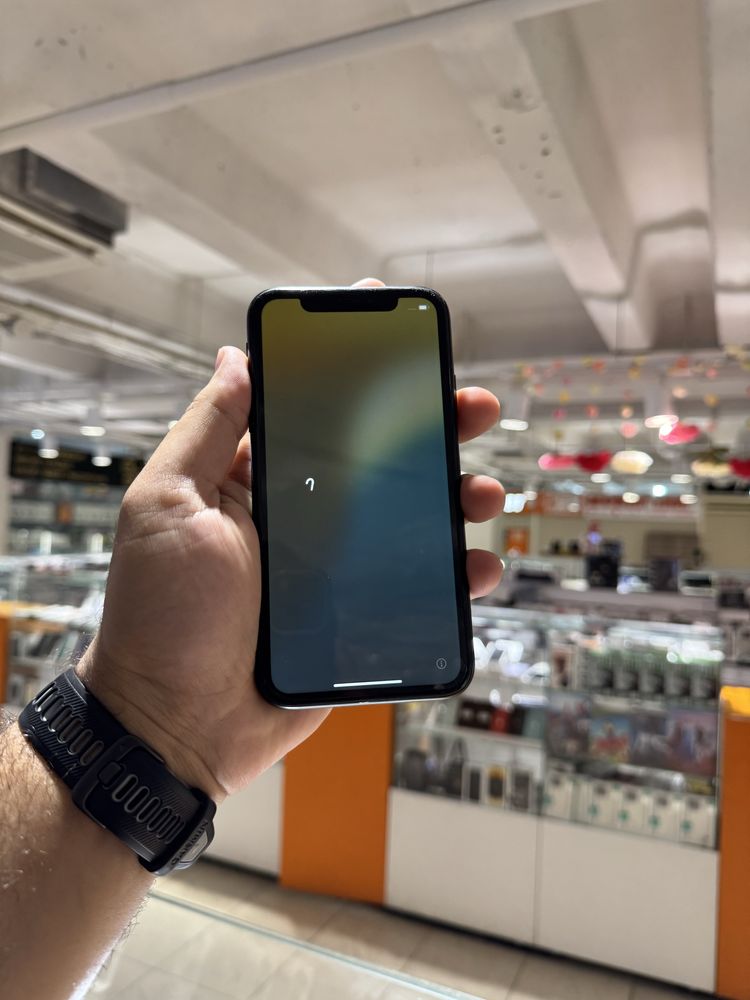 Iphone XR 64gb….