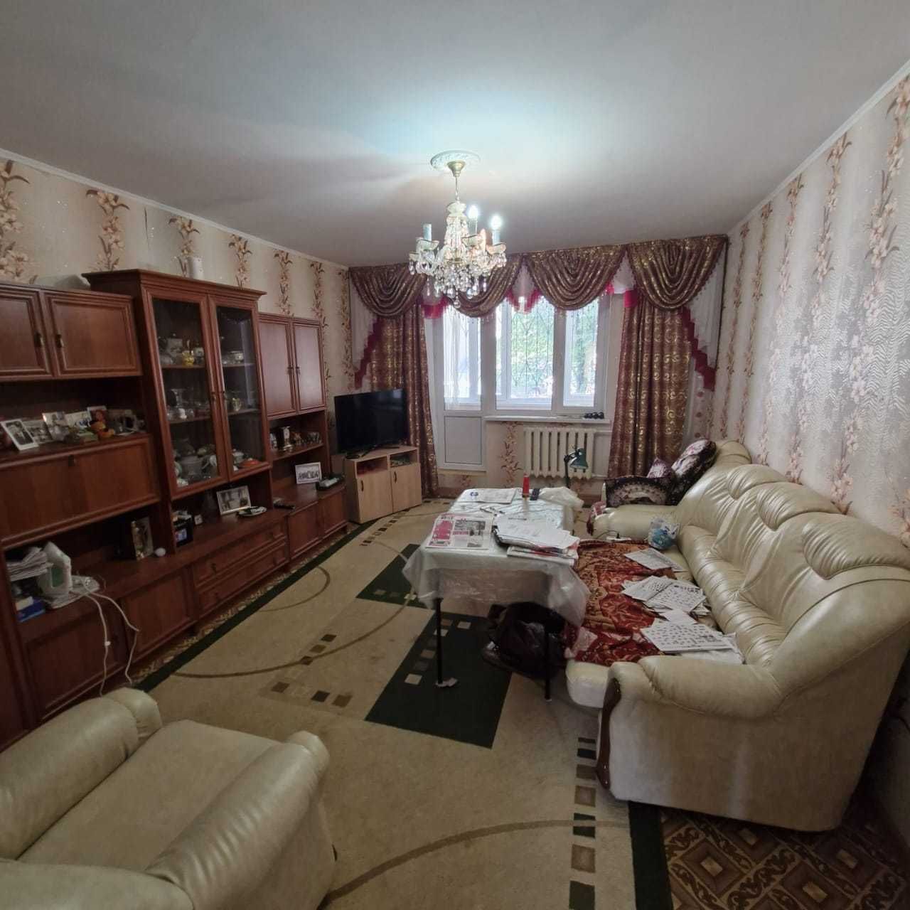 Продам трехкомнатную квартиру мкрн. им. Д.А. Конаева д. 58 (6 Мкр)