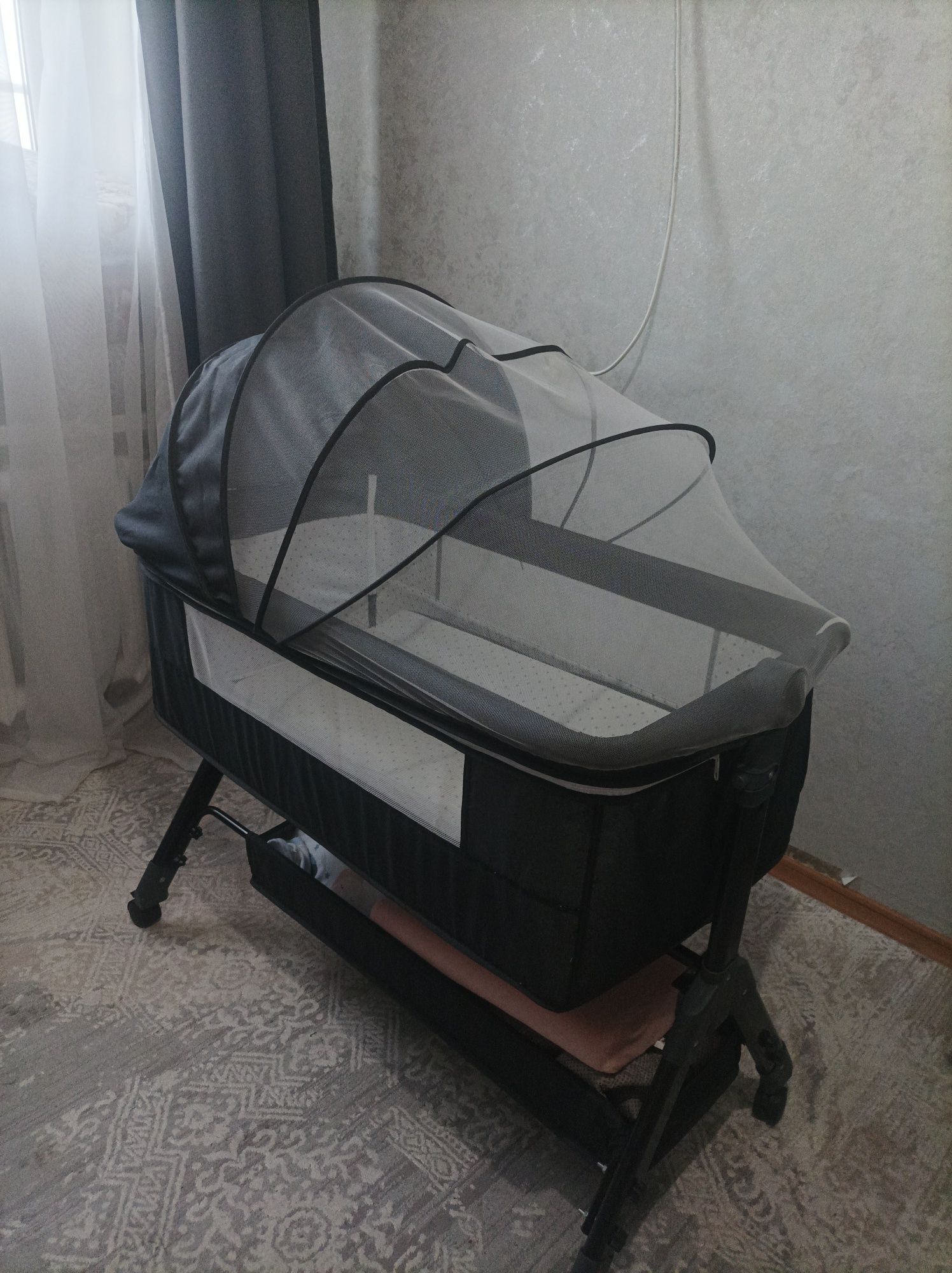 Продам детскую кроватьку