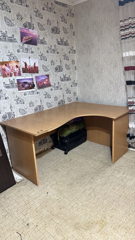 Стол компьютерный угловой