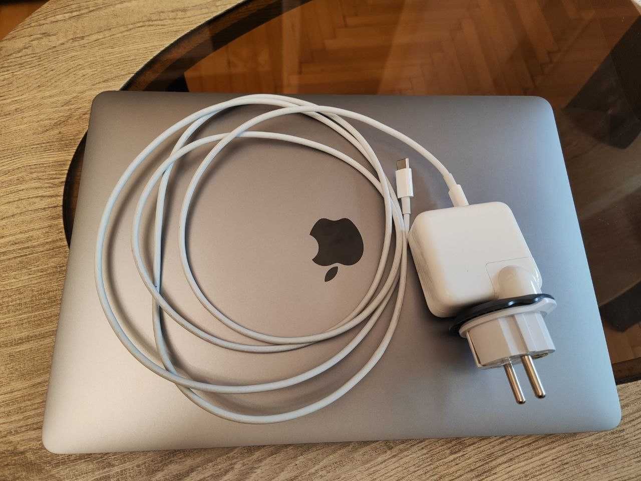MacBook Air M1 16/256gb 87% аккумулятор space gray