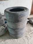 Продам комплект зимних и летних шин размер 225/55/R17