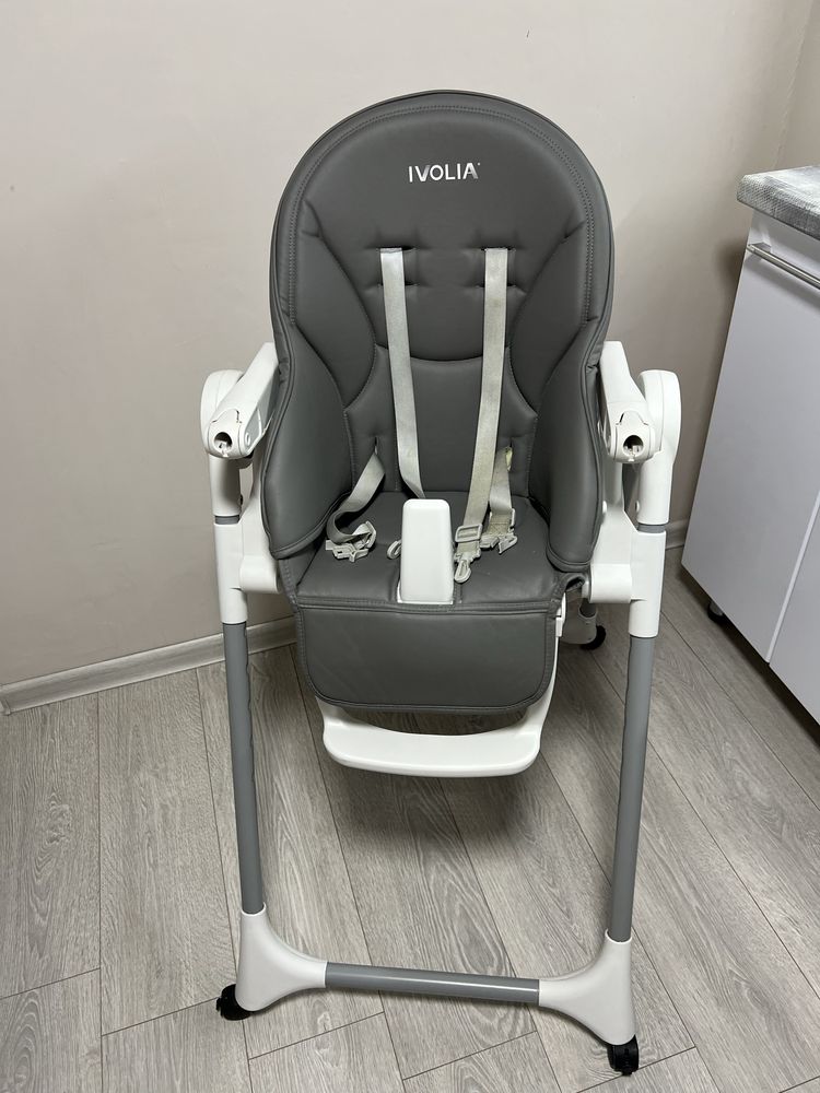 Детский стульчик для кормления ivolia.