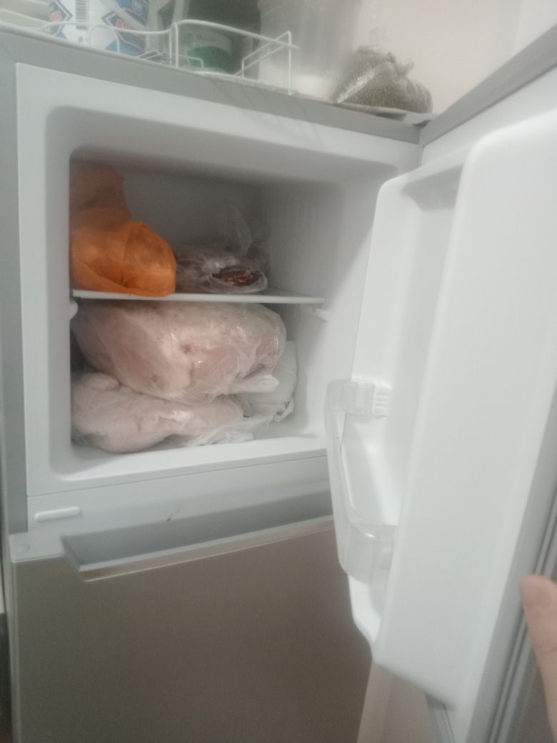 Срочно Продам холодильник