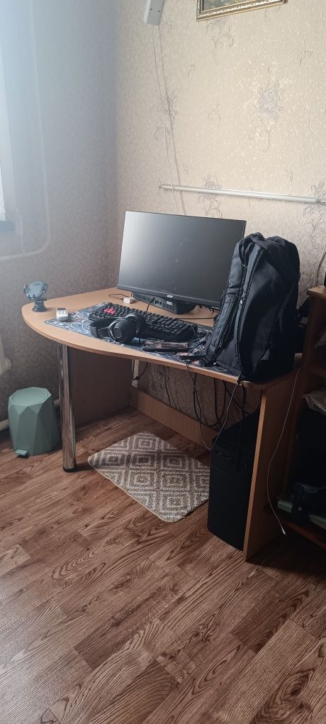 Спальный гарнитур для подростка б/у
