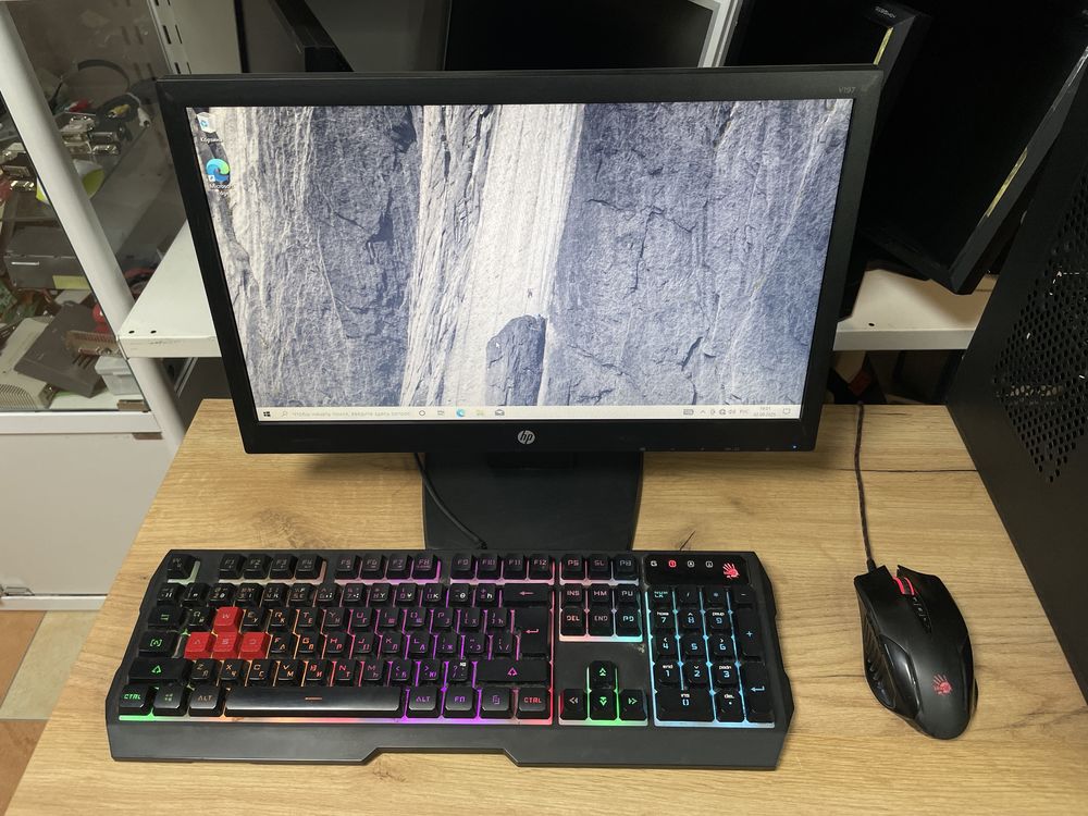 Компьютер i5 / GTX 750 Ti / 8ГБ / монитор + клавиатура и мышь