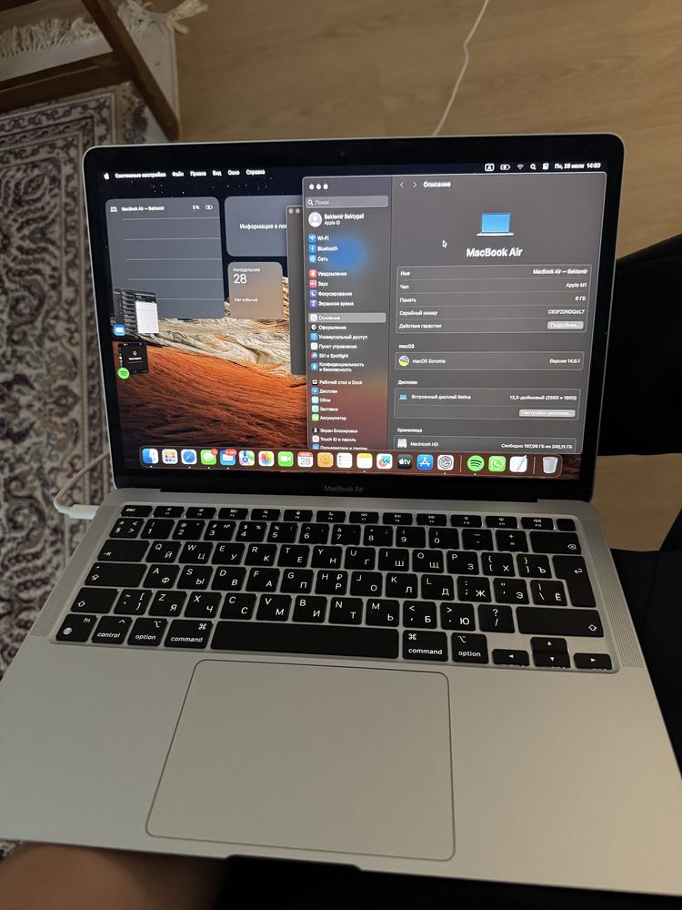 MacBook Air M1,2020,8gb,245gb