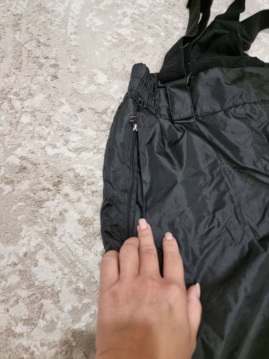 Продам женский горнолыжный костюм