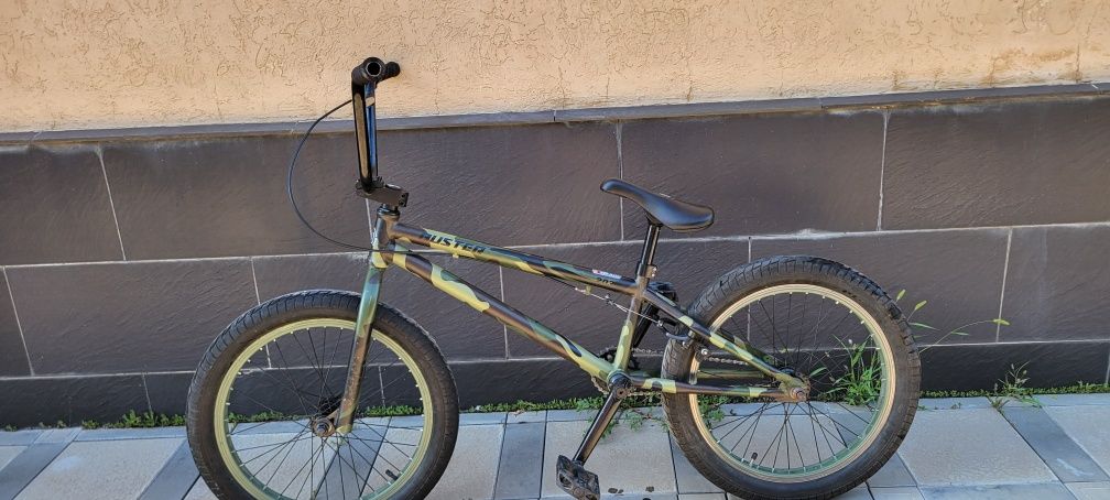 Велосипед трюковой BMX