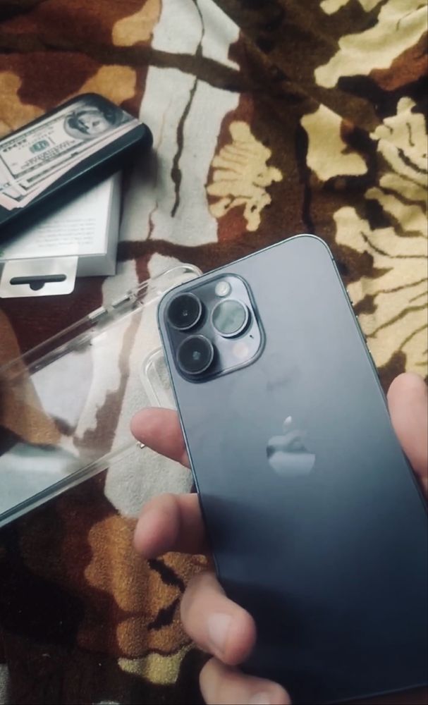 Продам iPhone 14 pro max