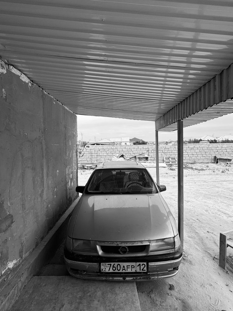 Opel Vectra.  600000