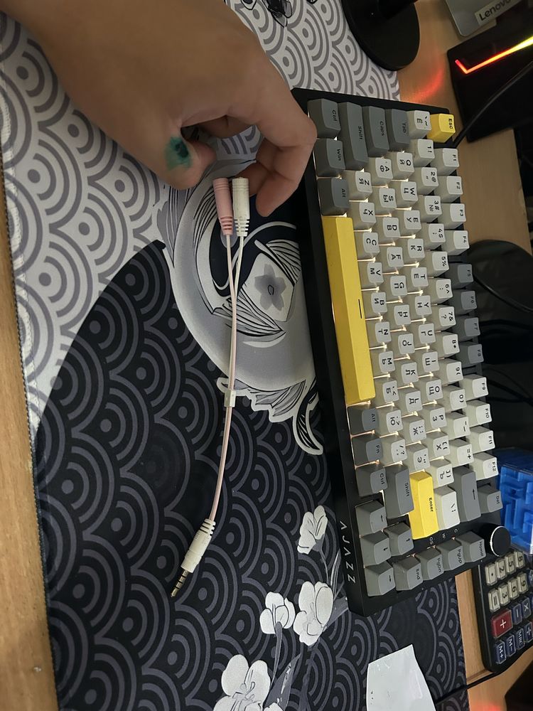 Продам игровые наушники