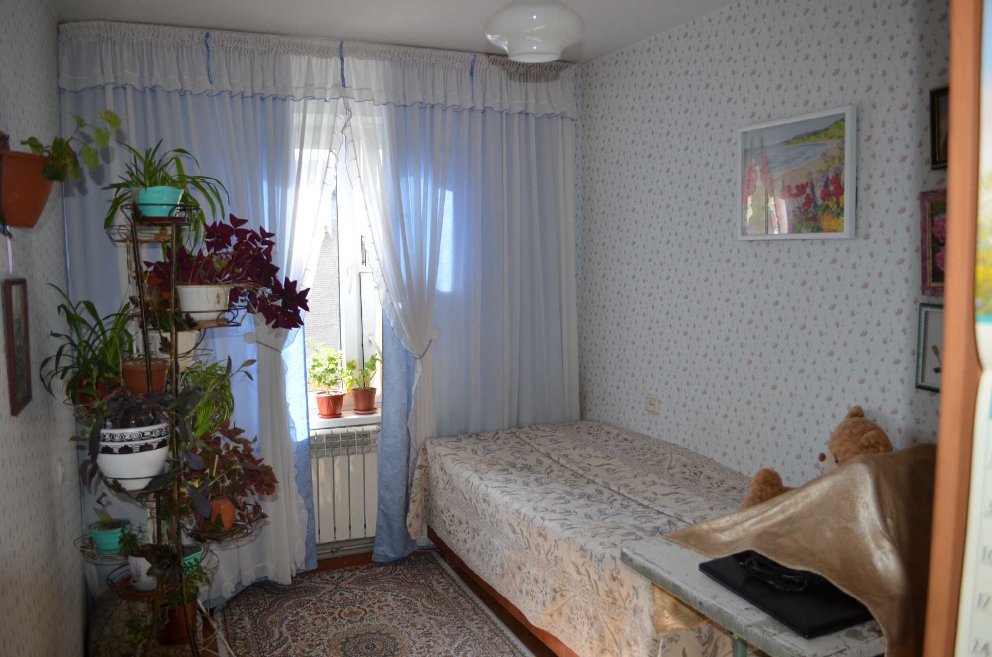 Квартира 2-комнатная в центре г. Талгар
