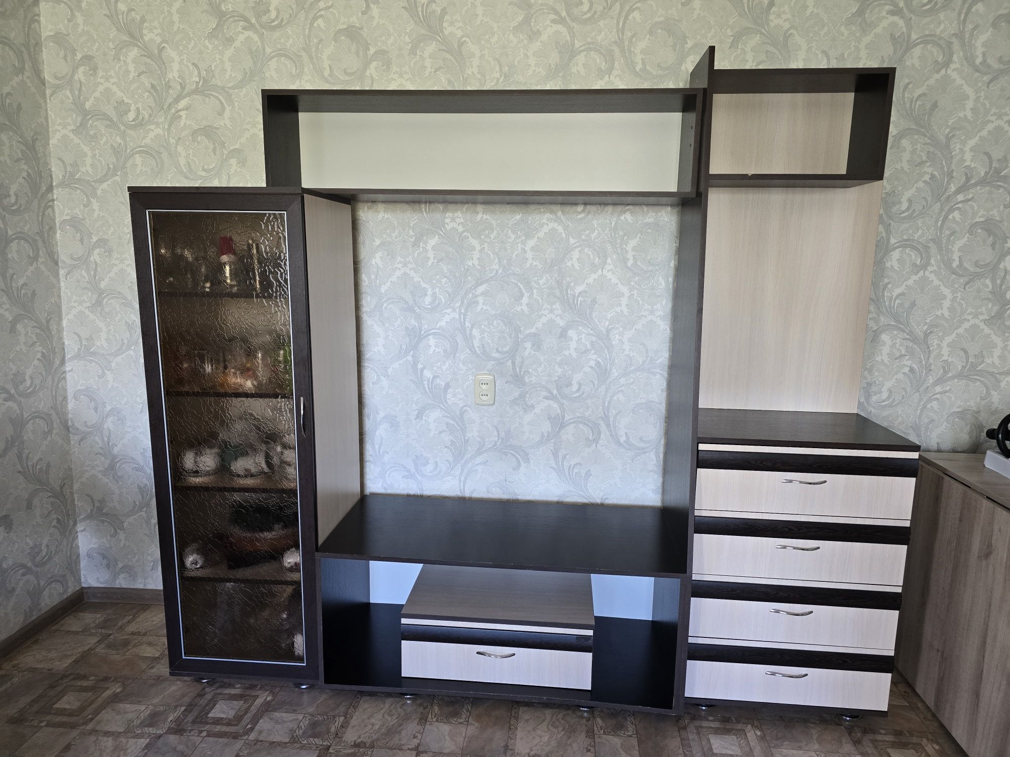 Продам горку в зал