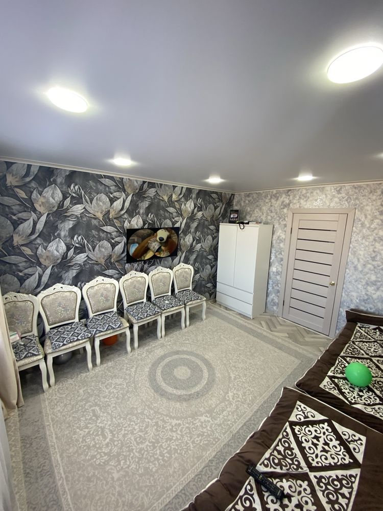 Продам квартиру жукова 21-45