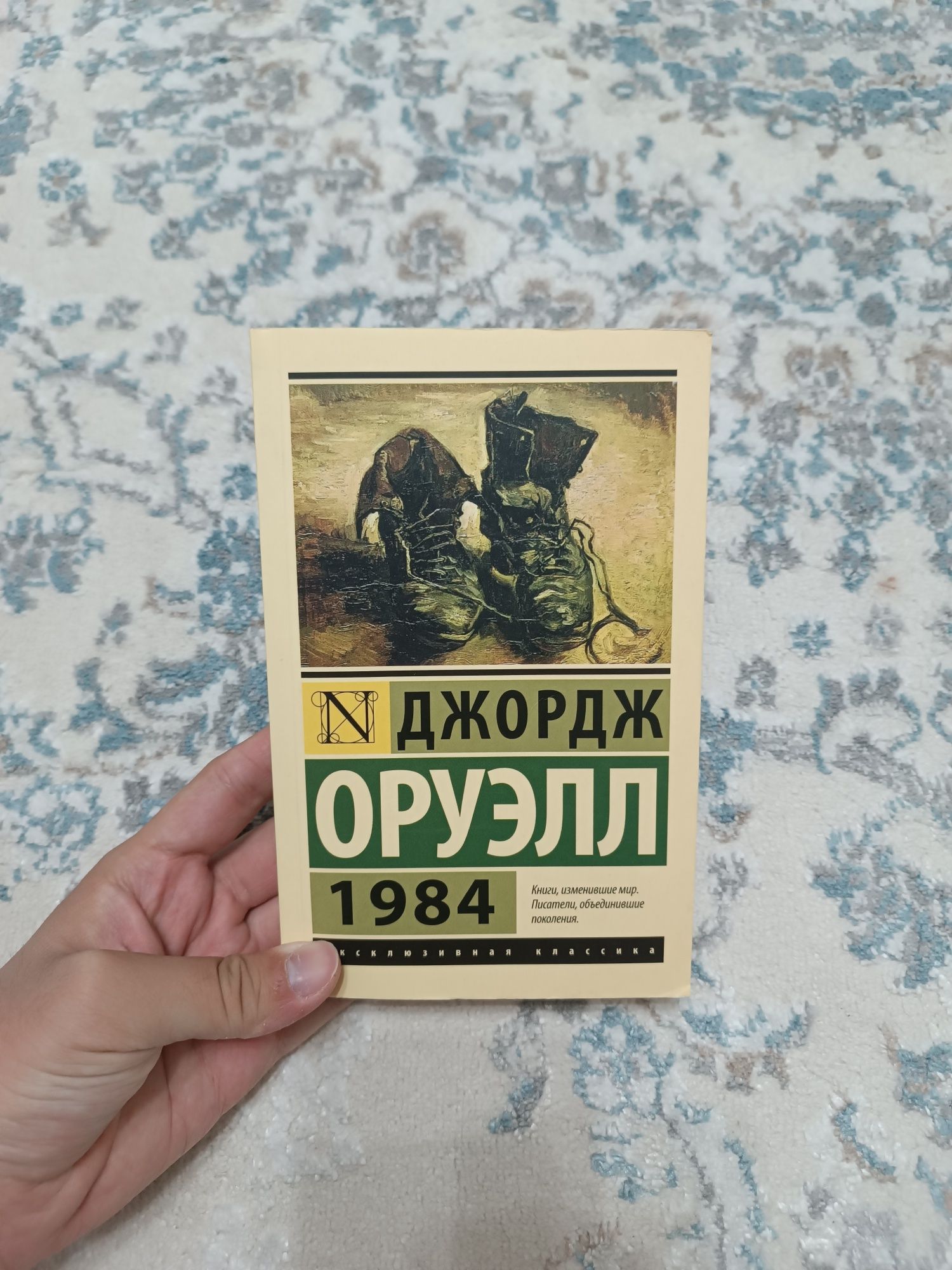 Продам книги в хорошем состоянии
