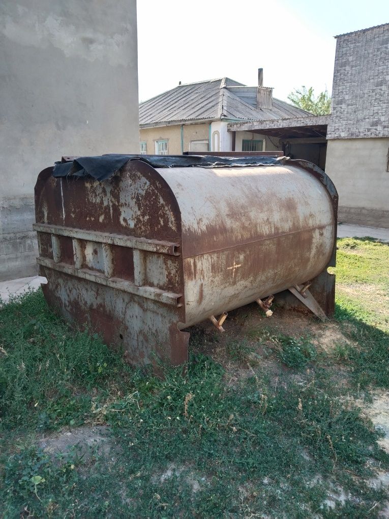 Темір бочка  жем салғанға