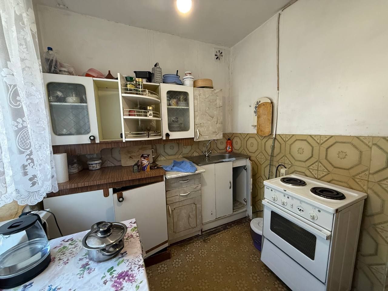 Продаётся 3х комнатная на 2 этаже по ул. Наурыз 140 не угловая
