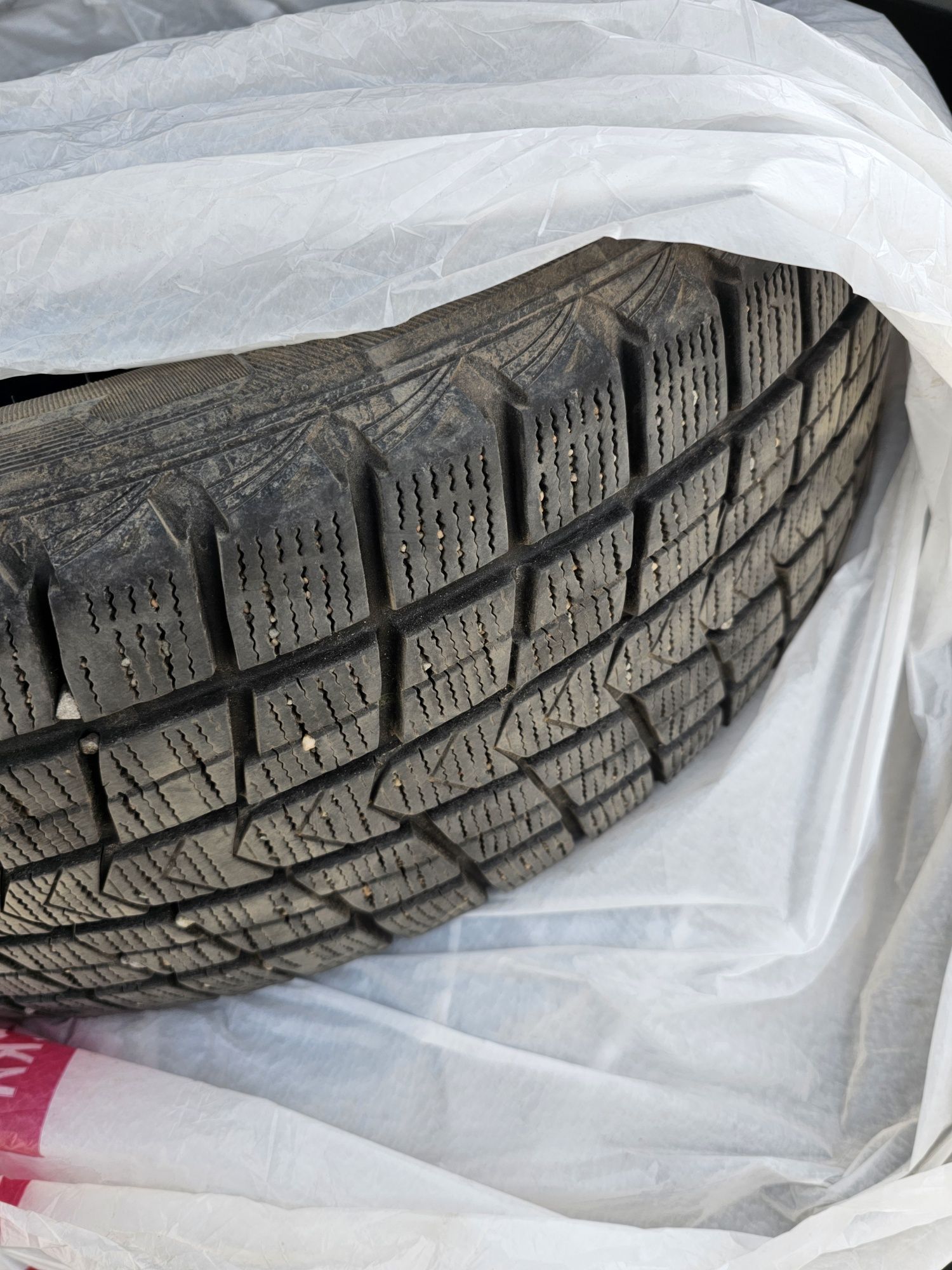 Зимние шины NEXEN 235*60 R18