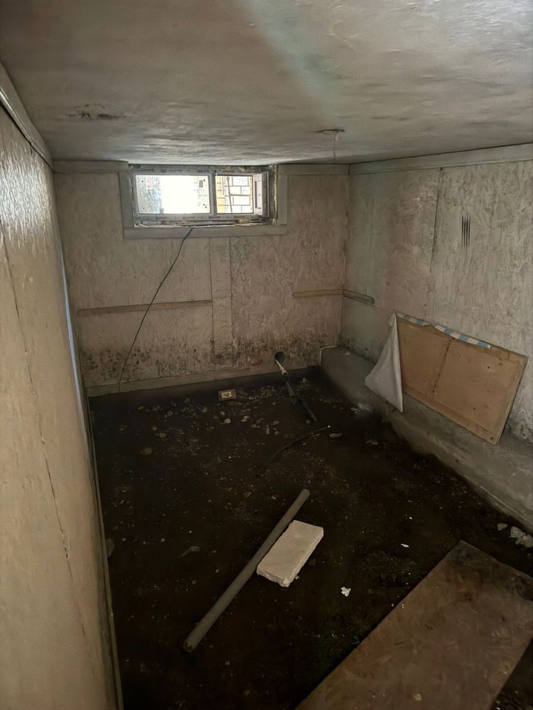 Дом в разбор на стройматериалы состоит из (панели керамзитобетон)