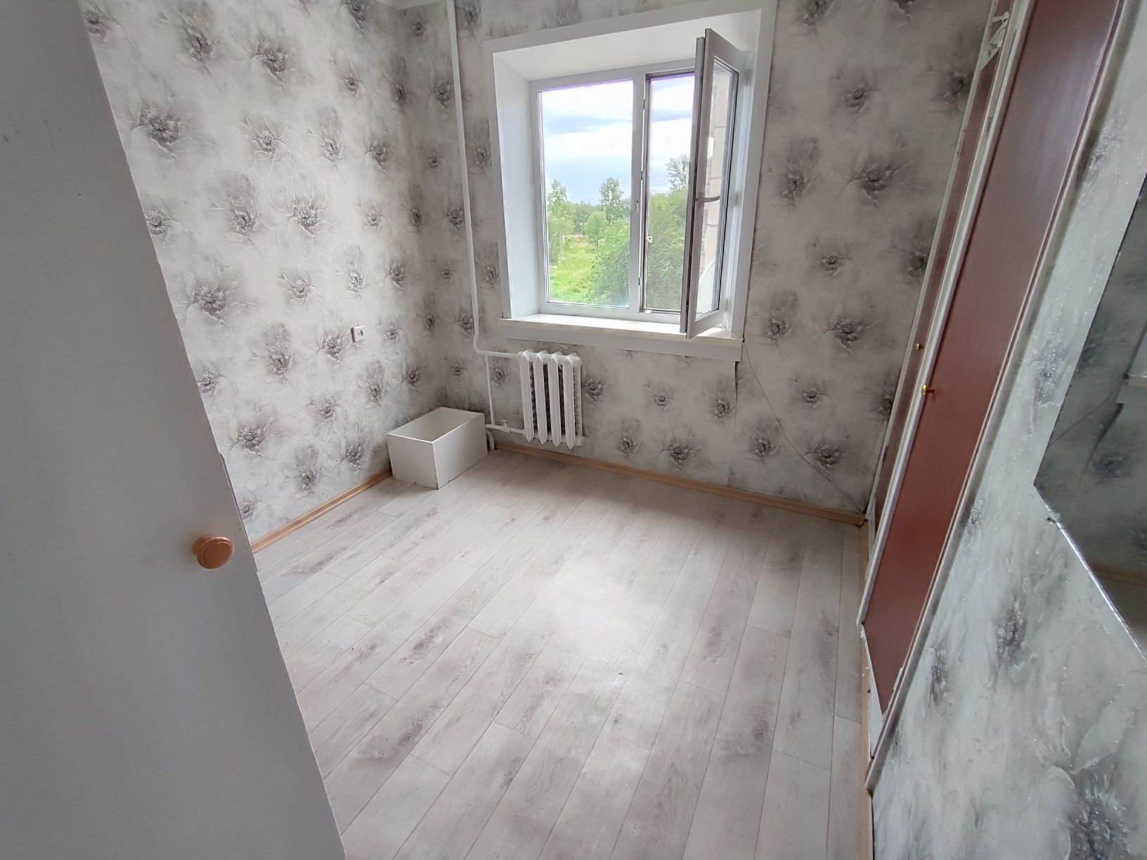 Продается 3-комн (4-38, 3 эт) МАЛОГАБАРИТНАЯ