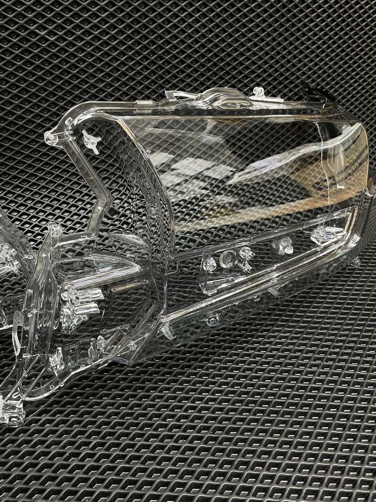 Стекла Фары Toyota LC200 Астана