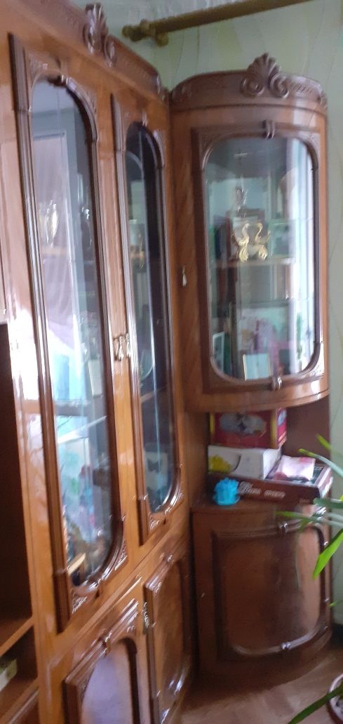 стенка в зал продам