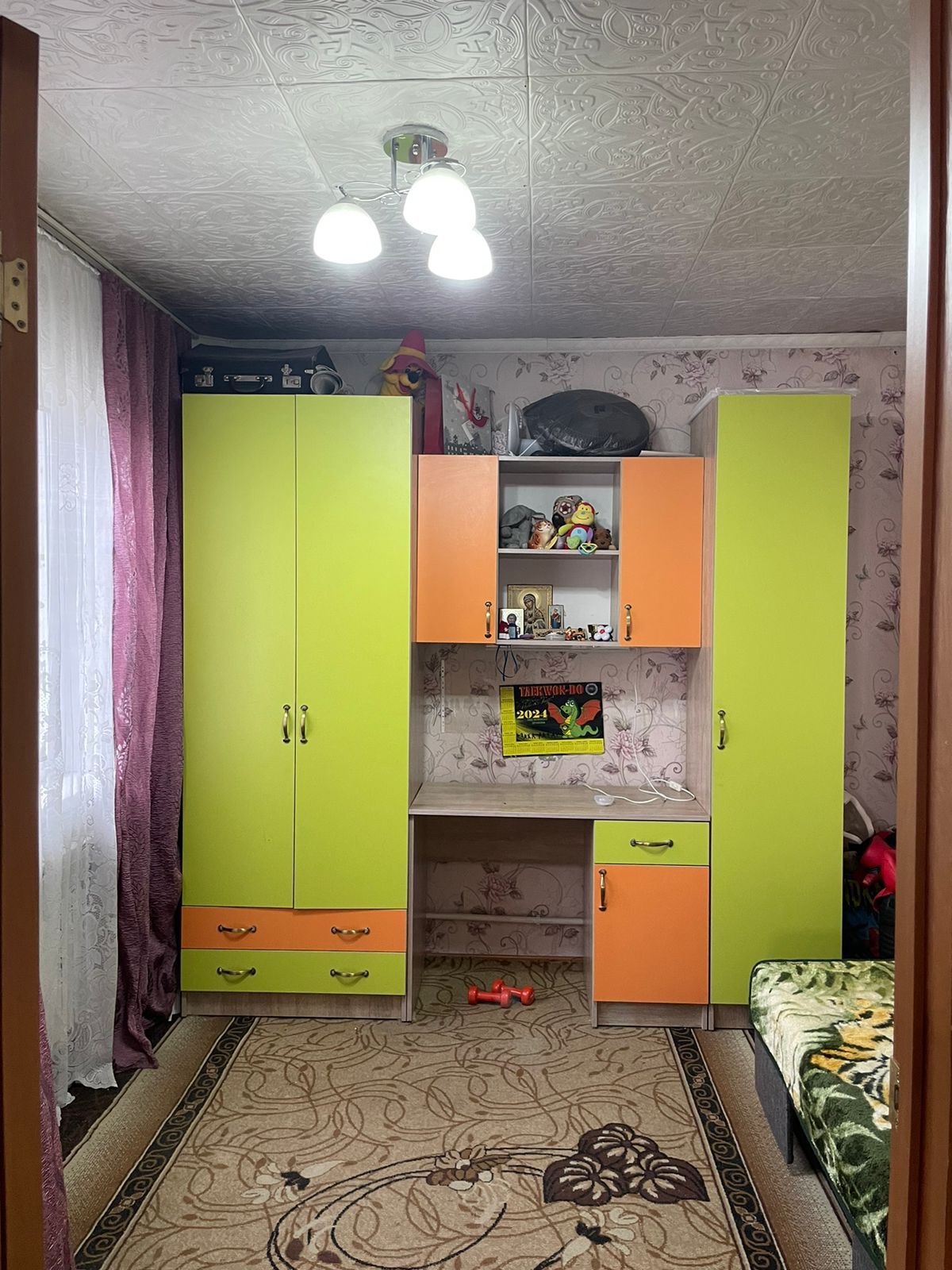 Продам 4х комнатную квартиру на 6 мкр в районе Фортуны