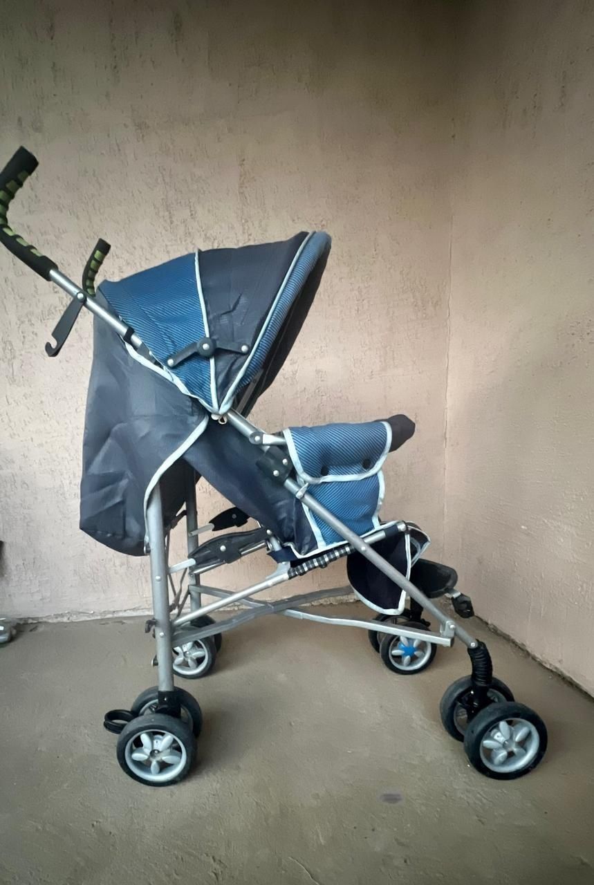 Продам детскую коляску