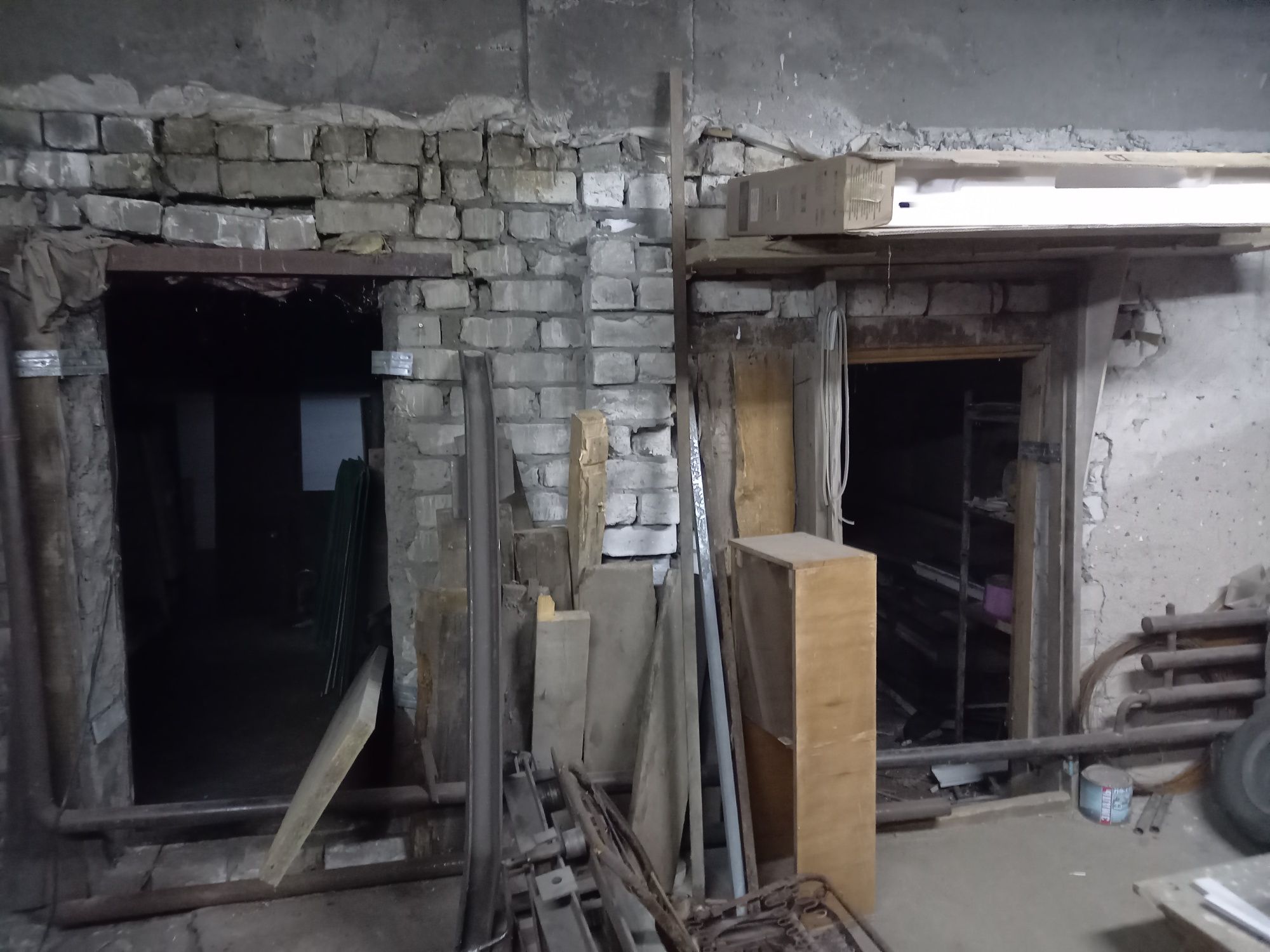Продам гаражи район рынка Урал1 .