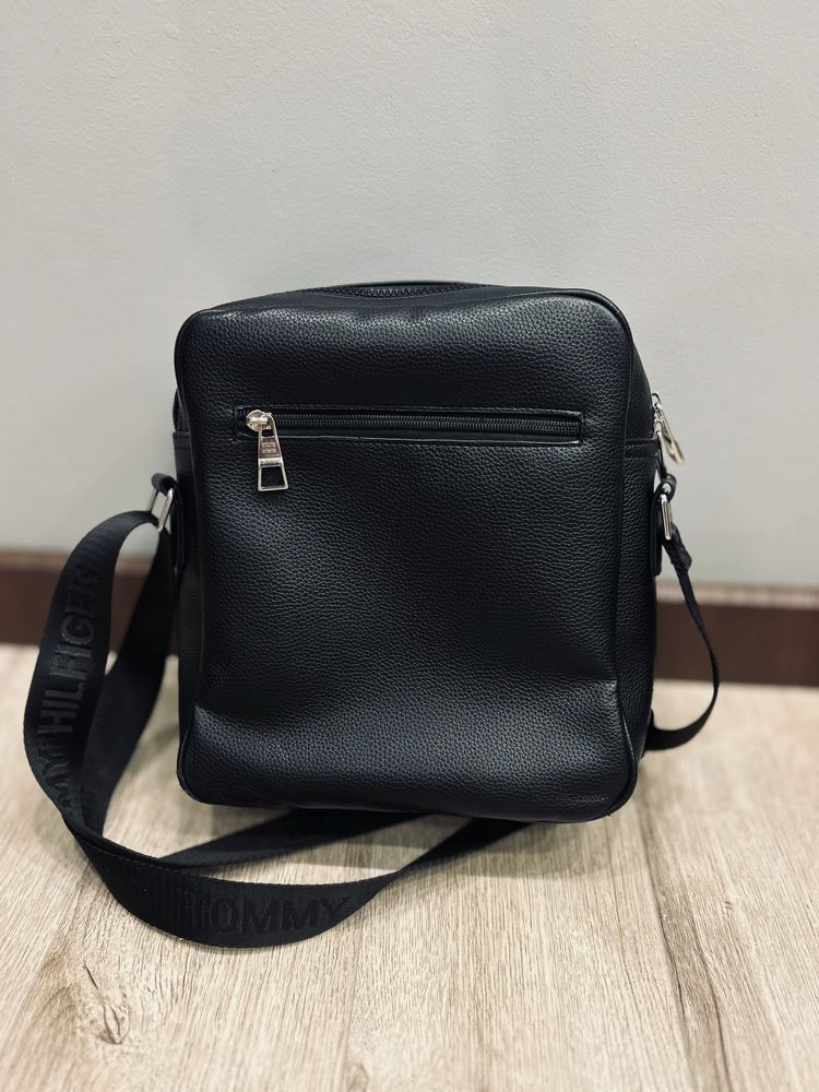 Барсетка Tommi Hilfiger