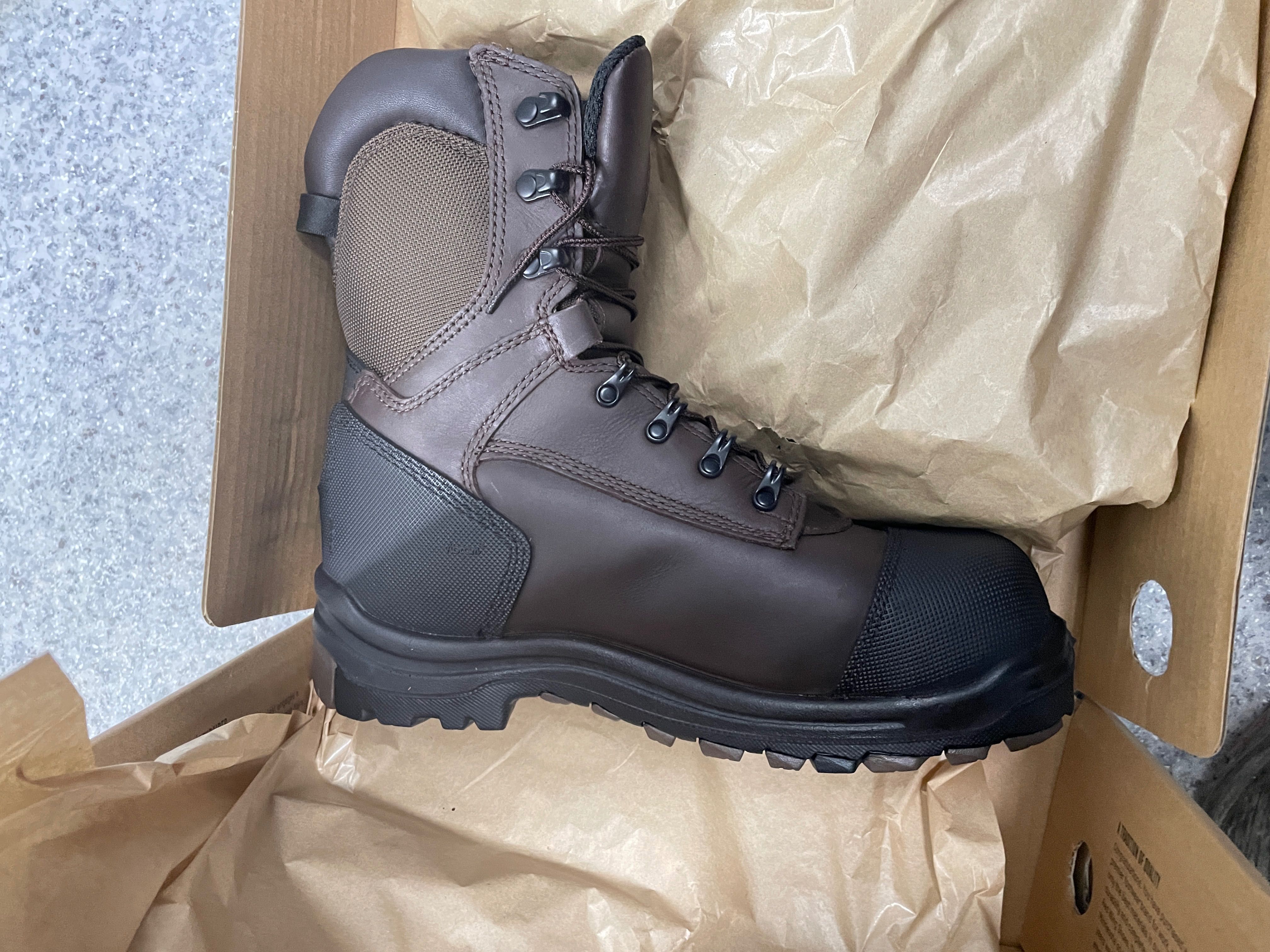 Продам safety ботинки зимние 40к летние 30к. Red wings