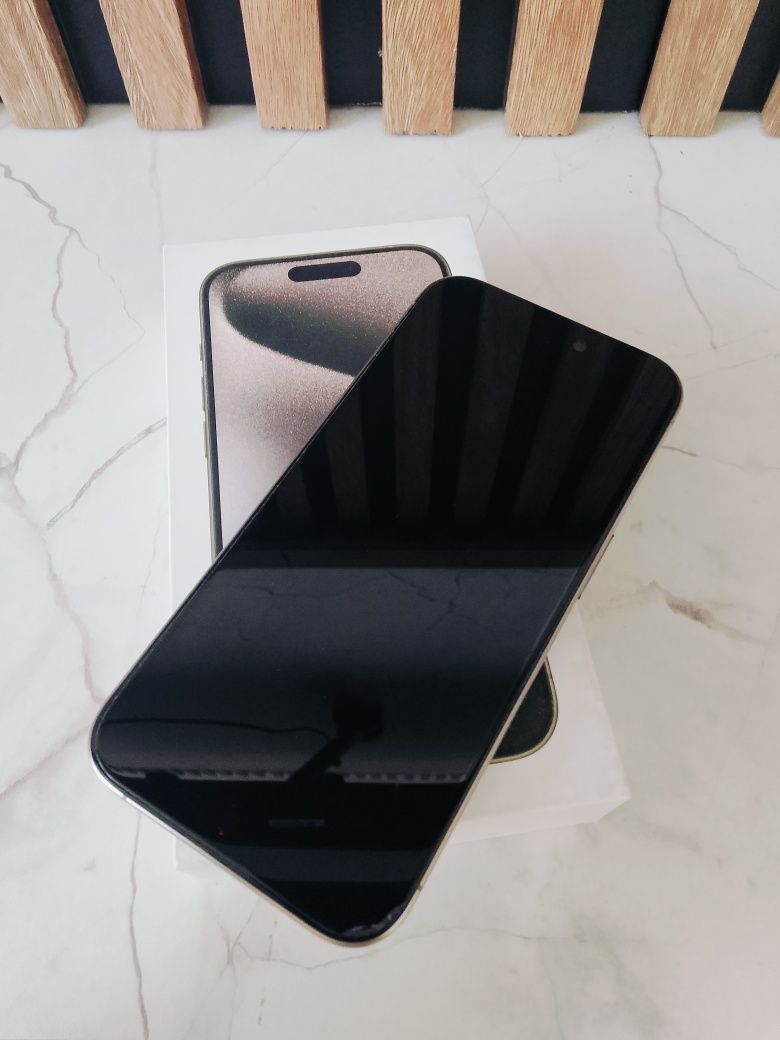 IPhone 15 pro 256gb
