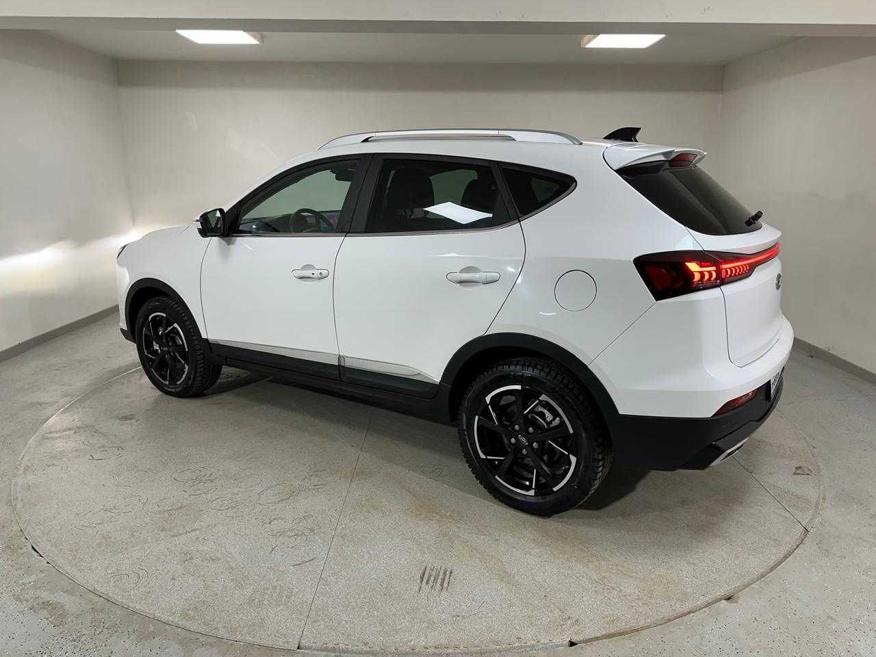 JAC JS5 !Продам или обменяю на Ваш автомобиль!Возможен кредит!