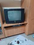 Срочно телевизор LG и DVD.