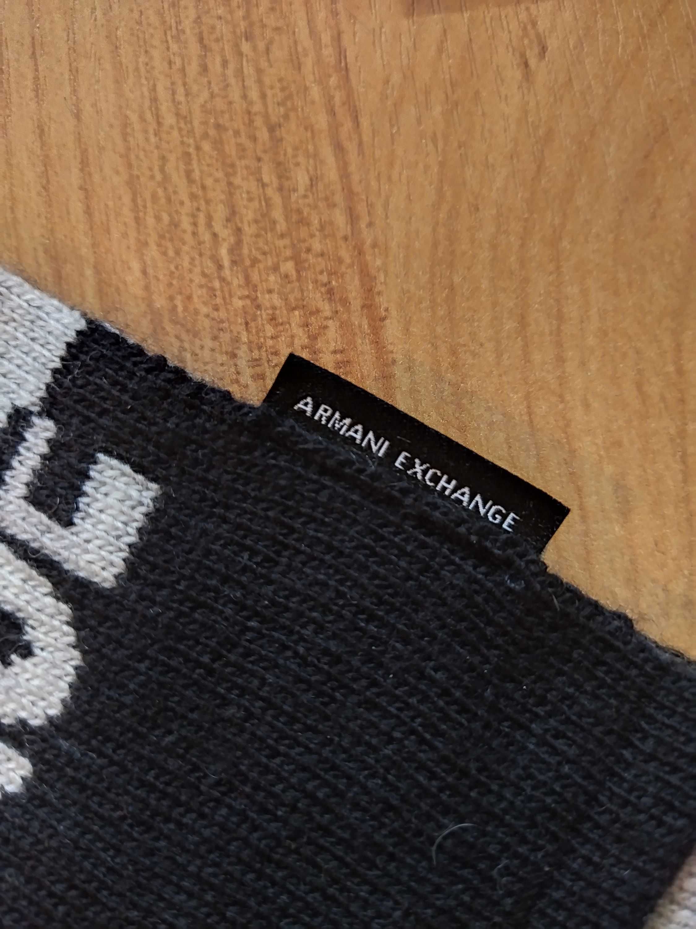 Комлект шапка+шарф Armani Exchange (Италия),оригинал,новый,унисекс.