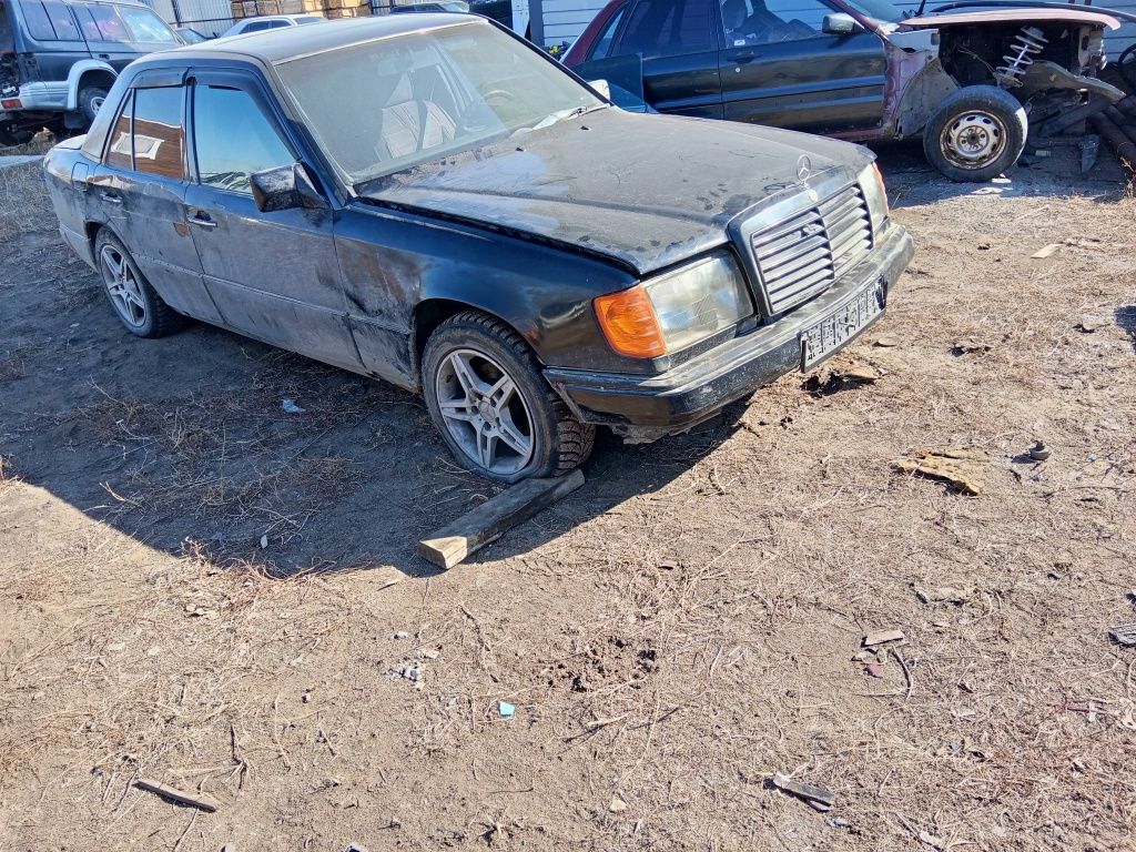 Запчасти Мерседес 190и124и202и210