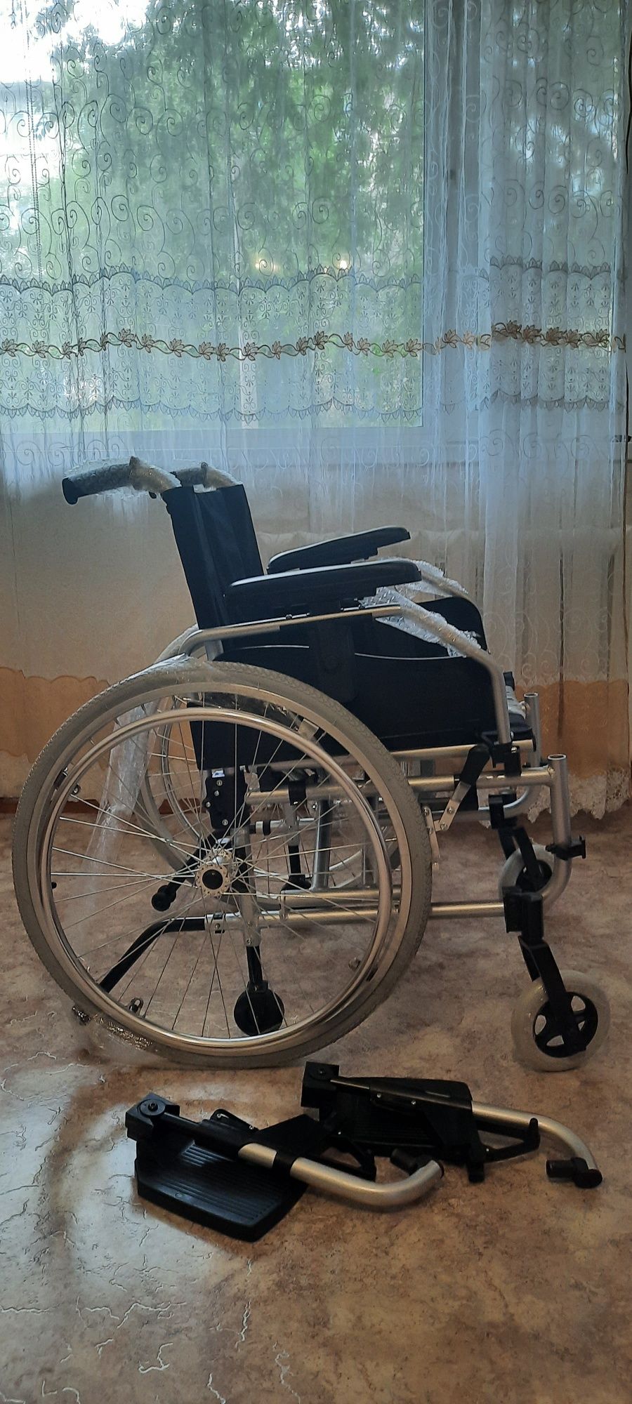 Продам Инвалидную коляску