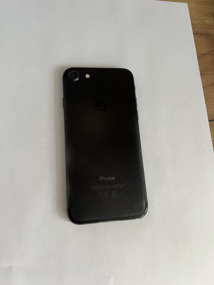 Продам iphone 7, 32gb, в отличном состояние