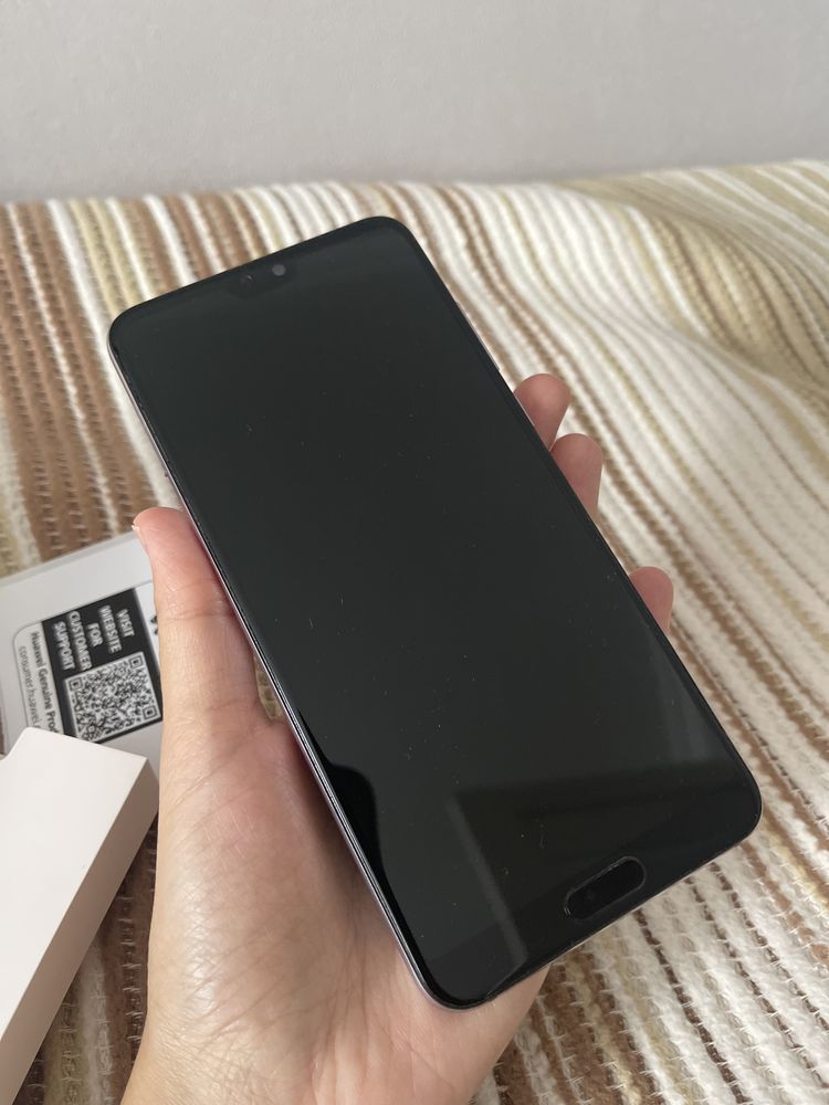 продаю huaweı p20 pro