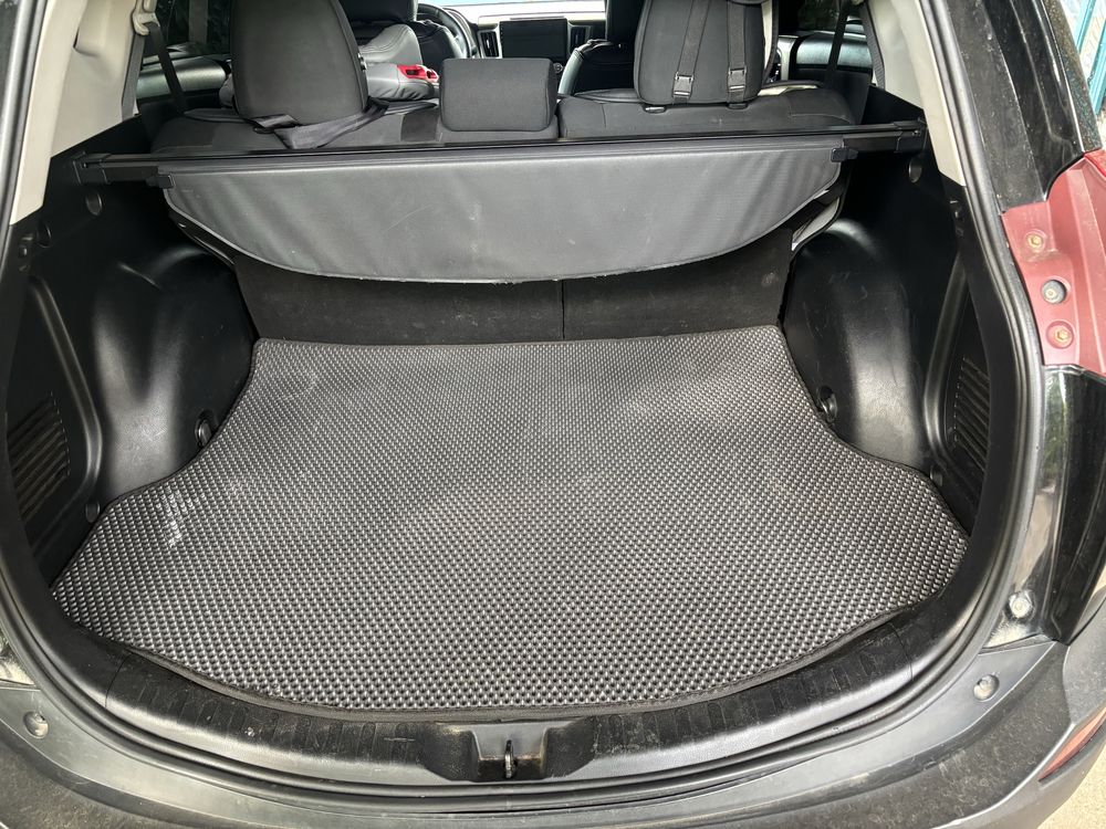 Продам evo полики на RAV4
