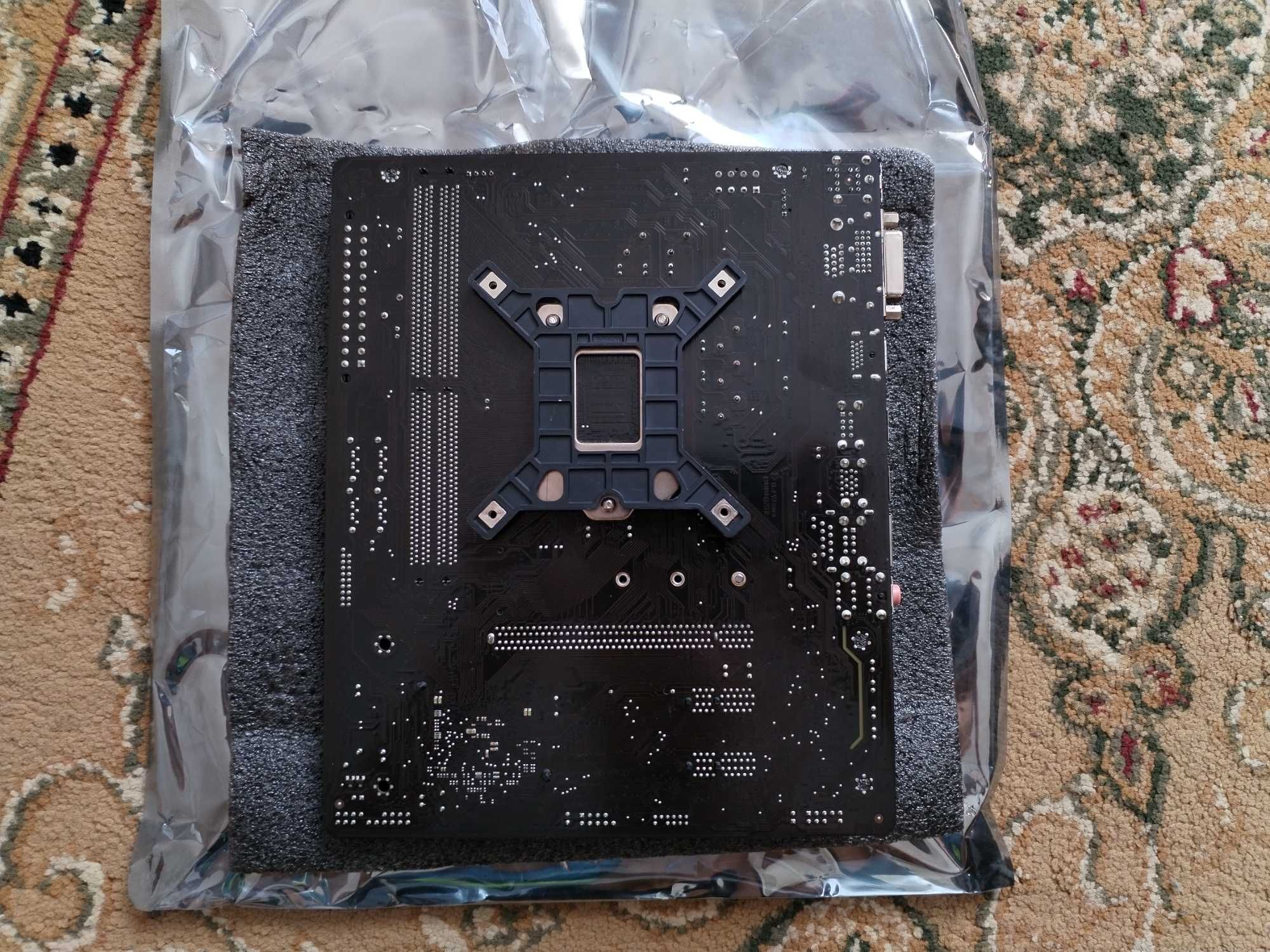 Продается материнская плата Gigabyte H310M S2H 2.0