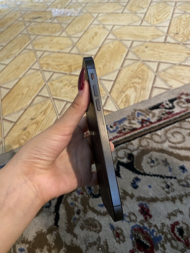 Iphone 15 pro в корпусе XR состояние хороший б/у
