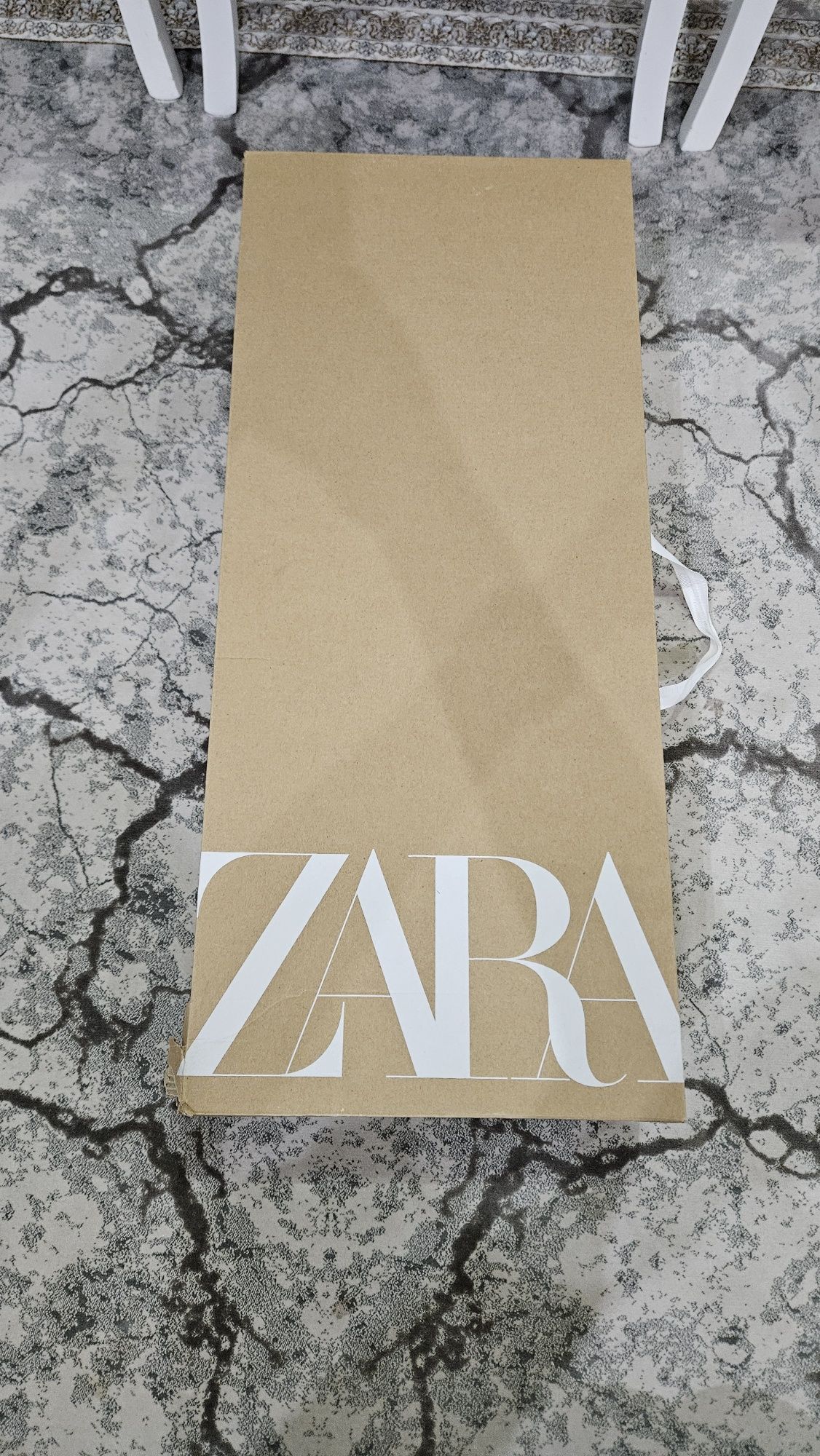 Новые демисезонные ботфорты фирмы  ZARA, кожаные 38 размера