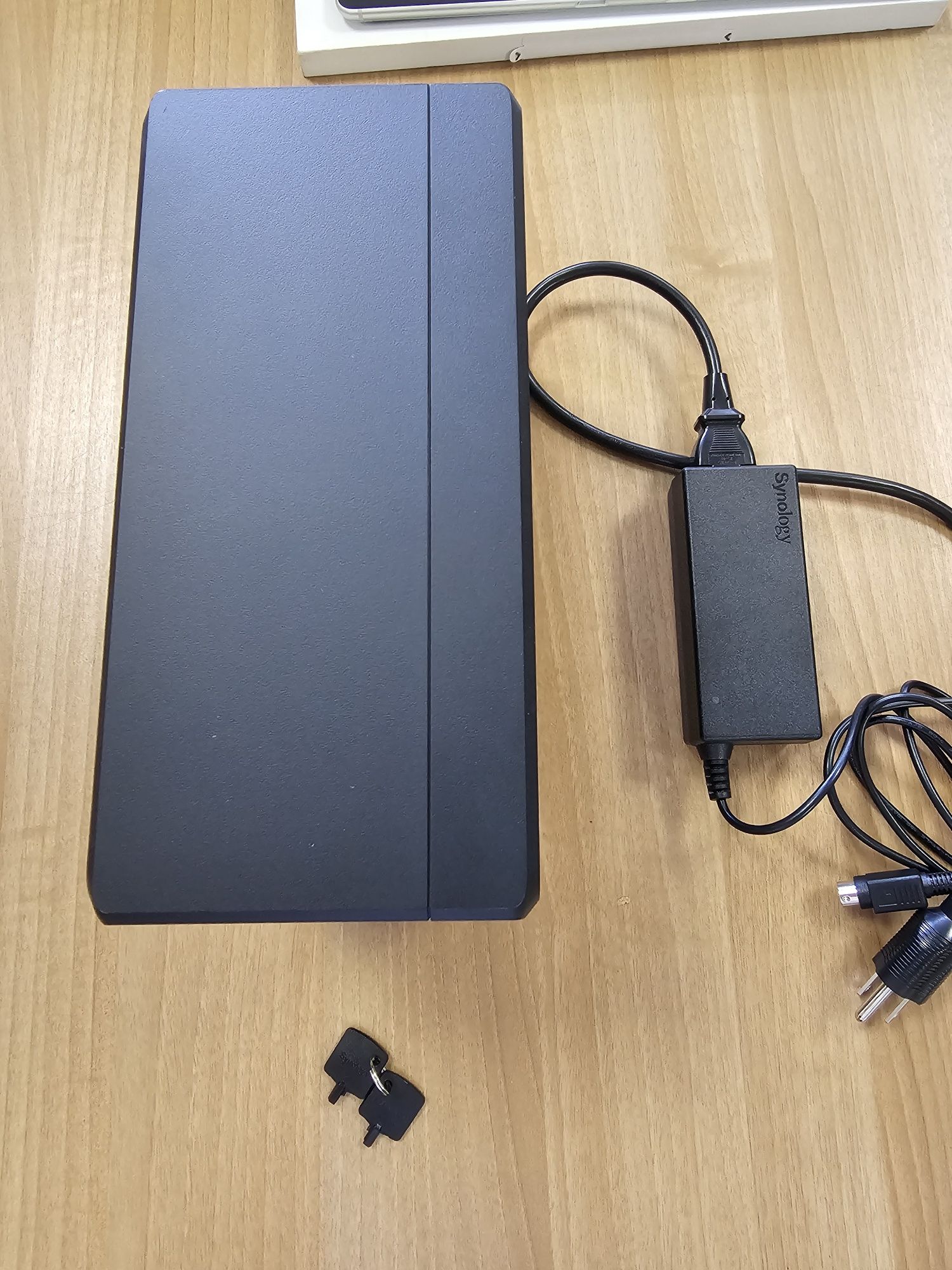 Synology DiskStation DS723+ 4GB RAM  +4TB + 8TB